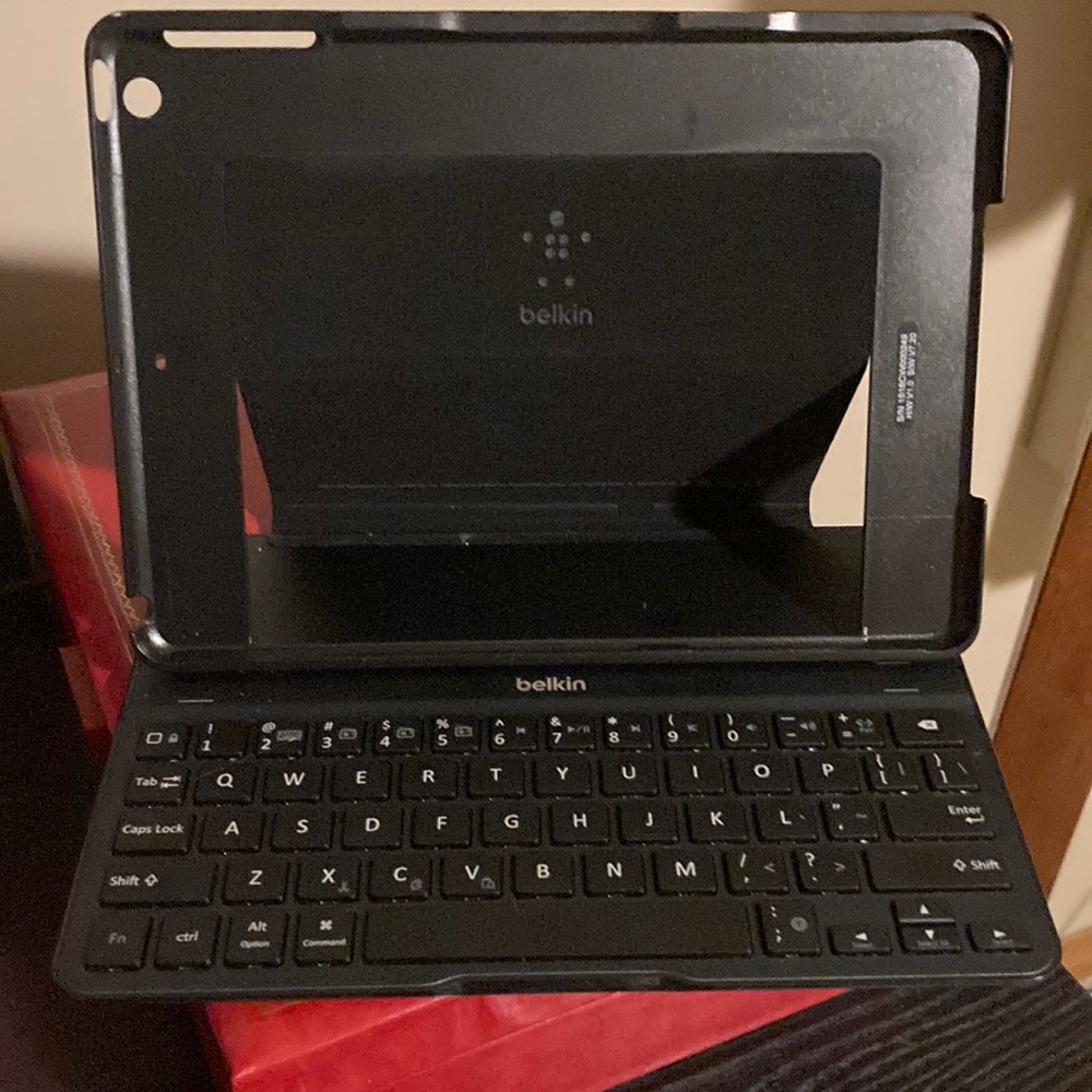 Belkin aluminum aircraft Ultimate keyboard case Ultra light, forIPad Air